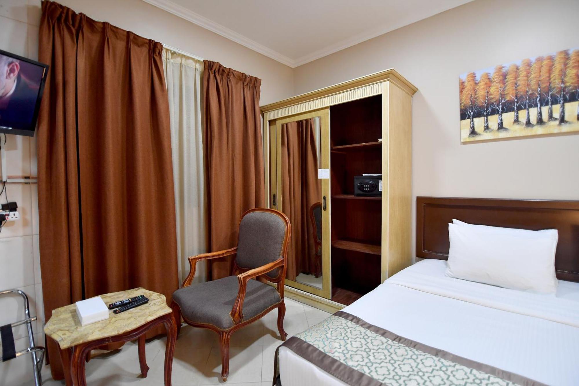 Emirates Stars Hotel Apartments Şarja Dış mekan fotoğraf